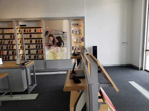 Cell Phone Store «Verizon», reviews and photos, 7835 N MacArthur Blvd, Irving, TX 75063, USA