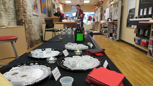 Cell Phone Store «Verizon Authorized Retailer - Wireless Zone», reviews and photos, 212 S Main St, Ann Arbor, MI 48104, USA