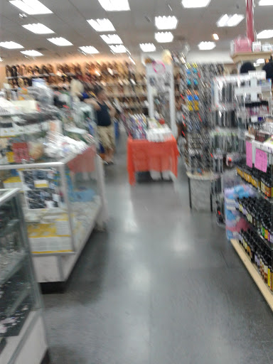 Beauty Supply Store «Wow Beauty Supply Store», reviews and photos, 18346 Vanowen St, Reseda, CA 91335, USA