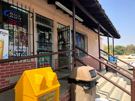 Grocery Store «Valley Acres Market Inc», reviews and photos, 27530 CA-119, Taft, CA 93268, USA