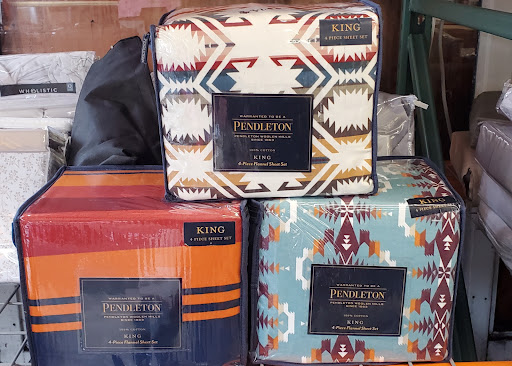 Thrift Store «Secondhand Affordables Thrift store», reviews and photos, 14011 Pacific Ave S, Tacoma, WA 98444, USA