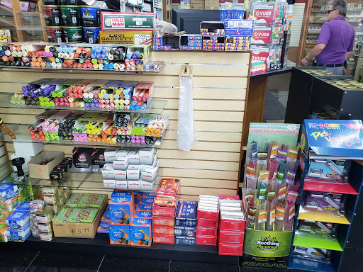 Tobacco Shop «Tobacco Oasis», reviews and photos, 259 Irving Park Rd, Roselle, IL 60172, USA