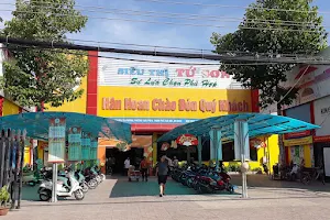 Tứ Sơn Supermarket image
