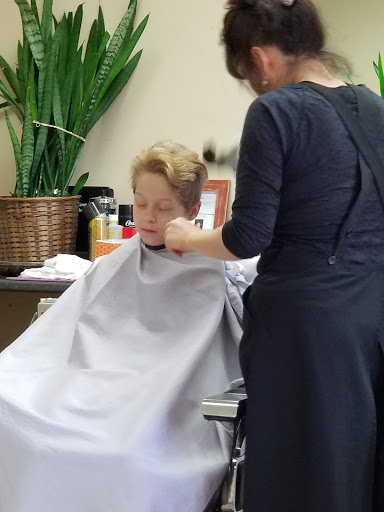 Barber Shop «JK Barber & Beauty Shop», reviews and photos, 13507 Meridian E, Puyallup, WA 98373, USA