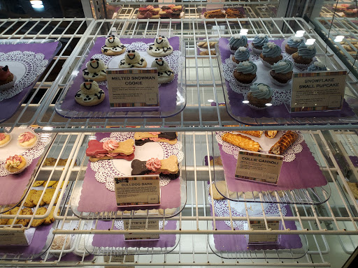 Pet Supply Store «Three Dog Bakery», reviews and photos, 444 Massachusetts Ave, Indianapolis, IN 46204, USA