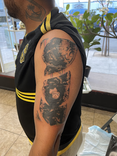 Tattoo Shop «A.R.Tattoo Shack (Authentic Roots)», reviews and photos, 242 E 7th St, Long Beach, CA 90813, USA