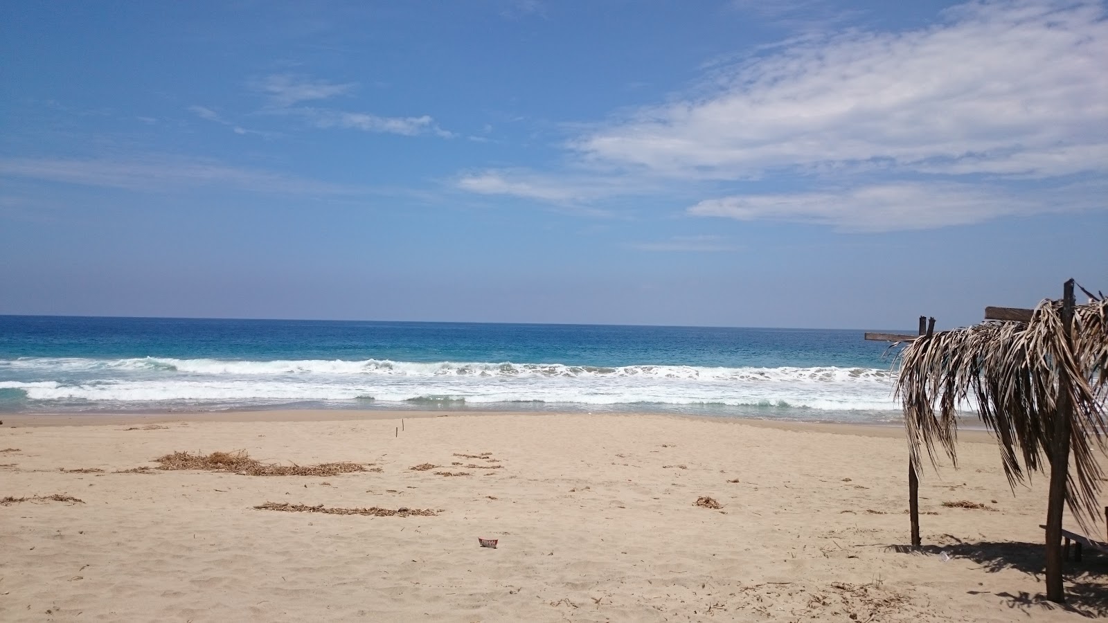 Fotografija Playa Llano Real z svetel pesek površino