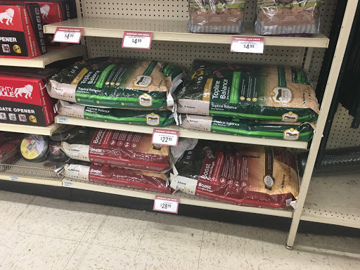 Home Improvement Store «Tractor Supply Co.», reviews and photos, 240 Bluebell Dr NW, New Philadelphia, OH 44663, USA