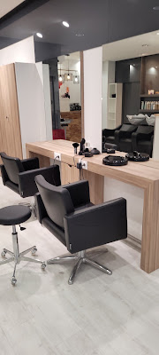BY LORENZO coiffure à Écully