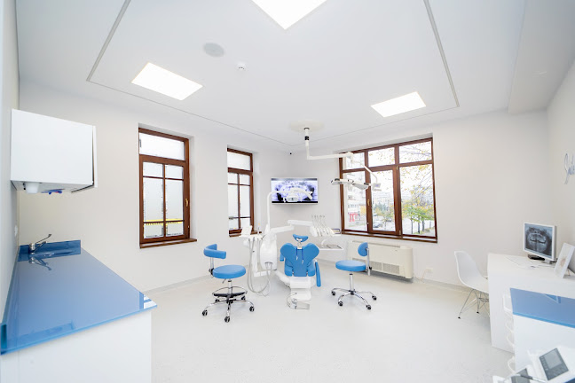 Opinii despre DENTESSE Clinici Medicale Dentare în <nil> - Dentist
