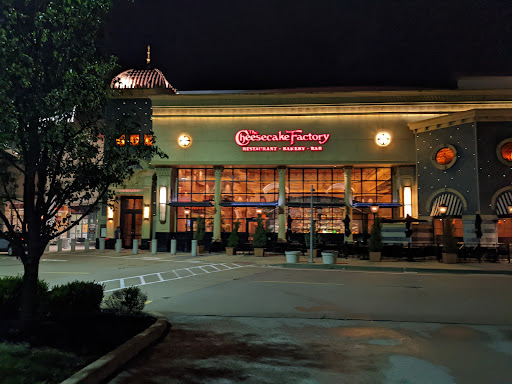 Restaurant «The Cheesecake Factory», reviews and photos, 2028 Chesterfield Center, Chesterfield, MO 63017, USA