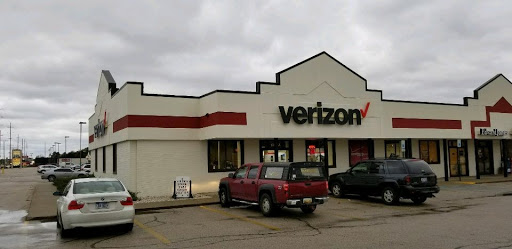 Cell Phone Store «Verizon Authorized Retailer, TCC», reviews and photos, 1970 E Apple Ave, Muskegon, MI 49442, USA