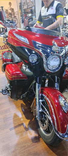 Motorcycle Dealer «Indian Motorcycle Kansas City & RideNow Powersports Kansas City», reviews and photos, 800 N Rogers Rd, Olathe, KS 66062, USA