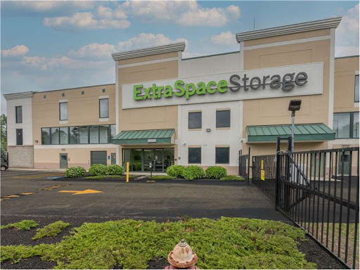 Self-Storage Facility «Avon Quality Storage», reviews and photos, 100 Ladge Dr, Avon, MA 02322, USA