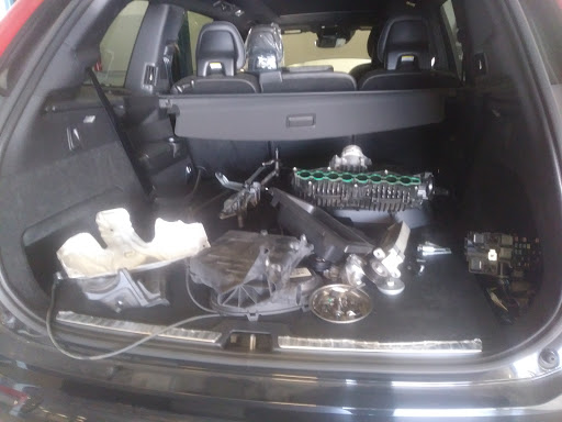 Car Dealer «Volvo of Orange County», reviews and photos, 1400 S Dan Gurney Dr, Santa Ana, CA 92705, USA