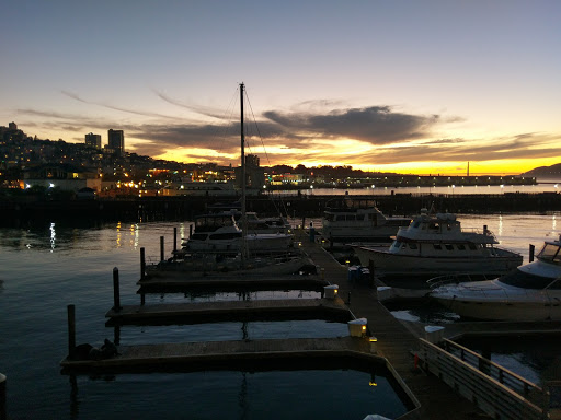 Shopping Mall «North Point Centre», reviews and photos, 320 Bay St, San Francisco, CA 94133, USA