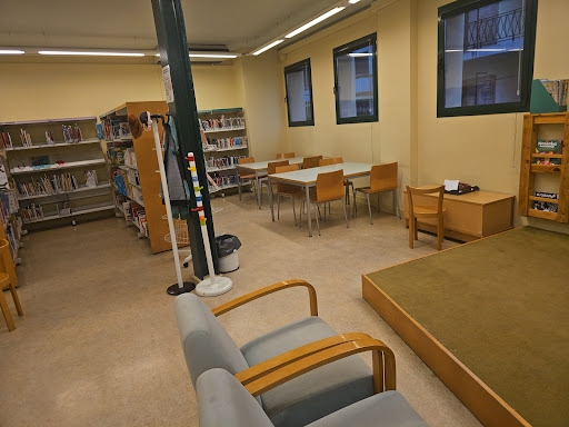 Biblioteca La Cooperativa en Centelles