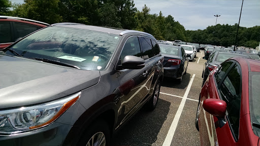 Toyota Dealer «Springhill Toyota», reviews and photos, 3062 Government Blvd, Mobile, AL 36606, USA