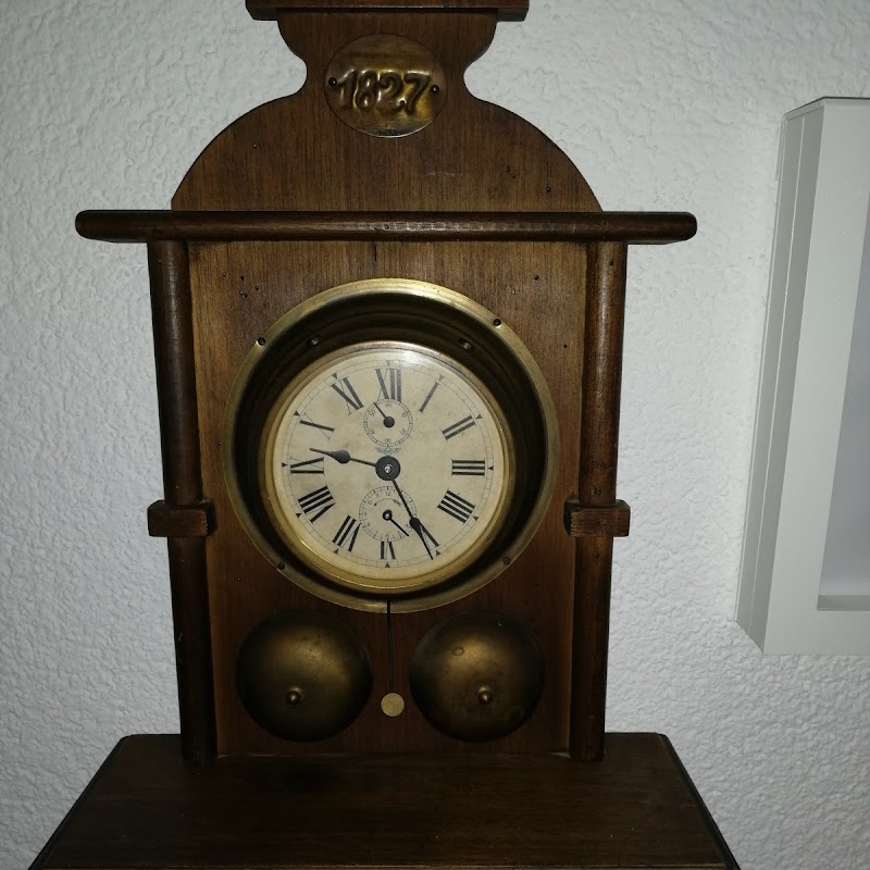 Uhren.Museum – KEIN ÖFFENTLICHES MUSEUM – Das kleine private Uhrenmuseum in Sinsheim
