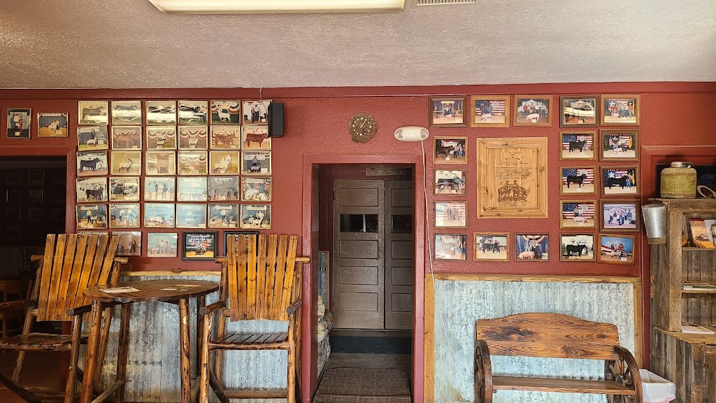 Sale Barn Cafe 88201