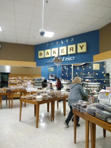 Supermarket «Publix Super Market at Trenholm Plaza», reviews and photos, 4840 Forest Dr #10, Columbia, SC 29206, USA