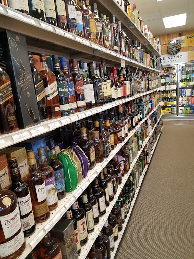 Liquor Store «Heritage Discount Wines & Liquors», reviews and photos, 28 CT-39, New Fairfield, CT 06812, USA