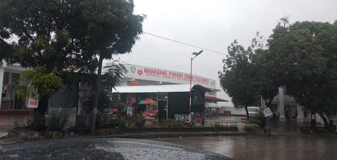 Mahabang Parang Domsa Flea Market