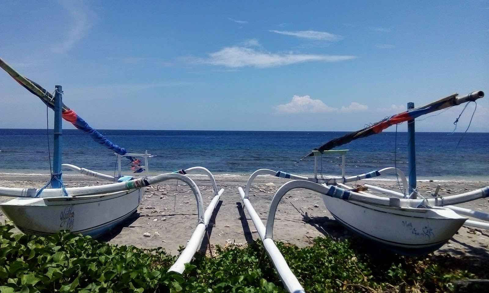 Φωτογραφία του Ibus Beach και η εγκατάσταση