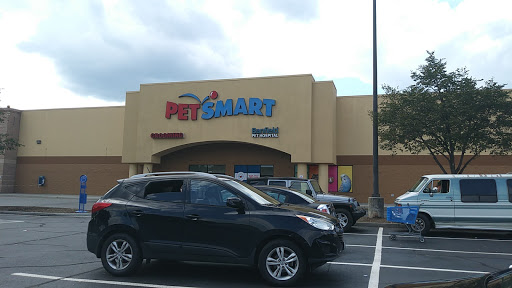 Pet Supply Store «PetSmart», reviews and photos, 4749 Valley View Blvd NW, Roanoke, VA 24012, USA