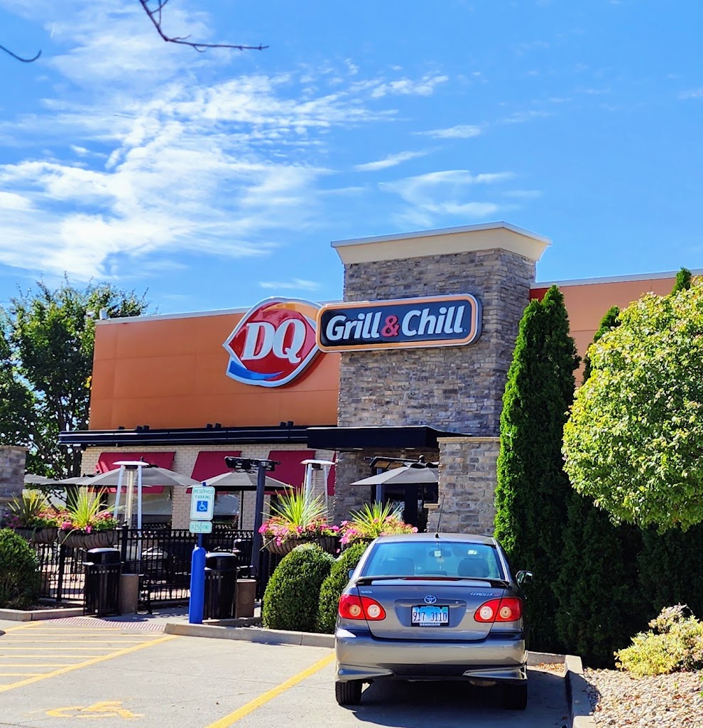 Dairy Queen Grill & Chill 61761