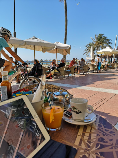 Información y opiniones sobre Cafeteria Oliveri de Estepona