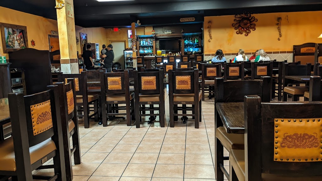 Los Magueyes Restaurant 68845