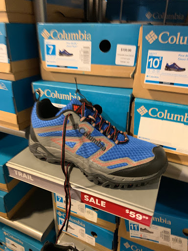 Clothing Store «Columbia Sportswear Outlet Store at Allen Premium Outlets», reviews and photos, 820 Stacy Rd #470, Allen, TX 75013, USA