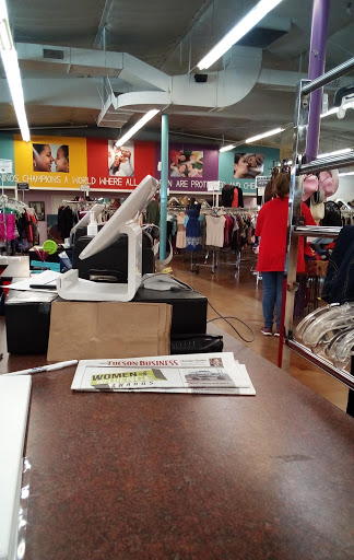 Thrift Store «Casa De Los Ninos Thrift Store», reviews and photos, 1302 E Prince Rd, Tucson, AZ 85719, USA