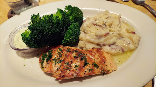 Restaurant «The Cheesecake Factory», reviews and photos, 4200 Conroy Rd, Orlando, FL 32839, USA