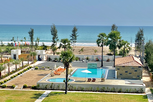 Riviera Beach Resort image