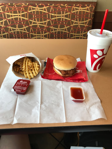 Fast Food Restaurant «Chick-fil-A», reviews and photos, 346 Metzler Dr, Castle Rock, CO 80108, USA