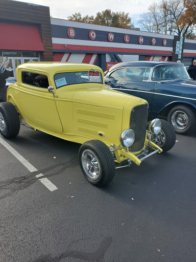 Bowling Alley «Bowlmor Norwalk», reviews and photos, 701 Connecticut Ave, Norwalk, CT 06854, USA