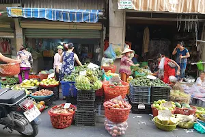 Phu Nhuan Market image