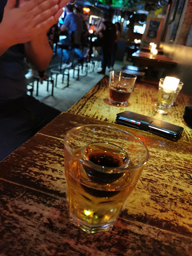 Harlys Bar Prague
