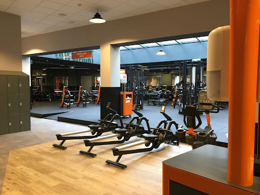 Synergym Valencia Gran Vía - Carrer de lAlmirall Cadarso, 27, 46005 València, Valencia