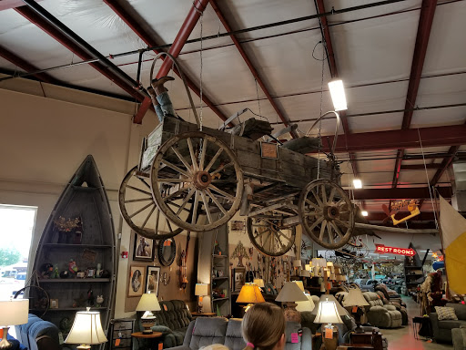 Furniture Store «Hometown Furniture Center», reviews and photos, 2665 S Santiam Hwy, Lebanon, OR 97355, USA