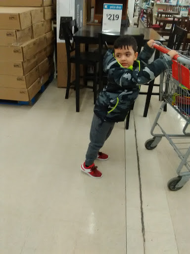 Discount Store «Kmart», reviews and photos, 589 Bridgeport Ave, Milford, CT 06460, USA