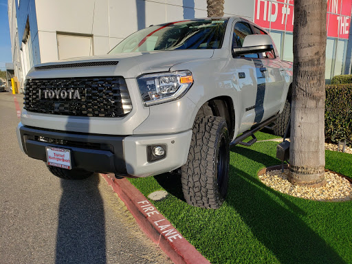 Toyota Dealer «Toyota of Huntington Beach», reviews and photos, 18881 Beach Blvd, Huntington Beach, CA 92648, USA