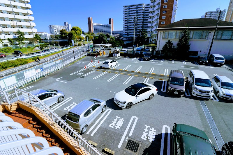 八潮駐車場