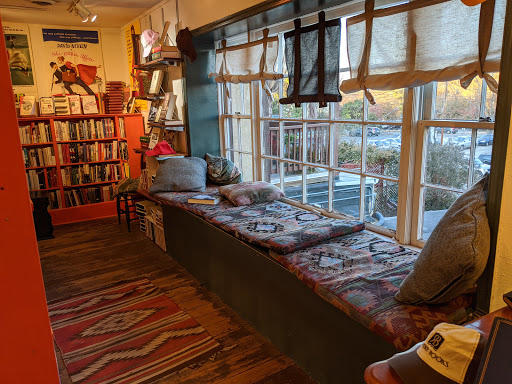 Book Store «Riverby Books», reviews and photos, 805 Caroline St, Fredericksburg, VA 22401, USA