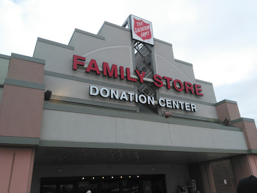 The Salvation Army Family Store & Donation Center, 105 E Euclid Ave, Des Moines, IA 50313, USA, Thrift Store
