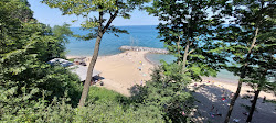 Lake Bluff Beach'in fotoğrafı - rahatlamayı sevenler arasında popüler bir yer