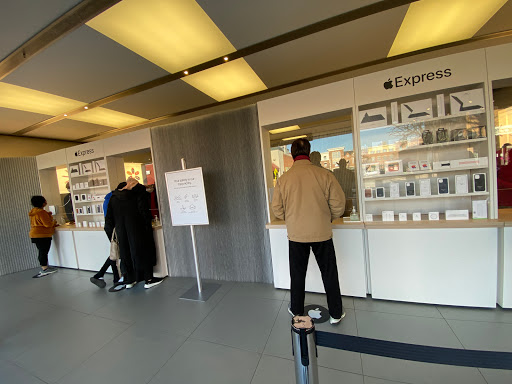 Computer Store «Apple Main Place», reviews and photos, 120 W Jefferson Ave, Naperville, IL 60540, USA