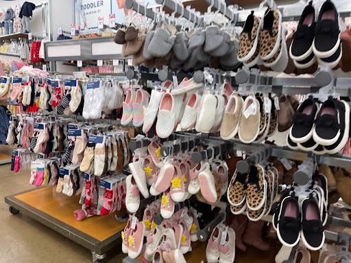 Clothing Store «Old Navy», reviews and photos, 1600 Saratoga Ave, San Jose, CA 95129, USA